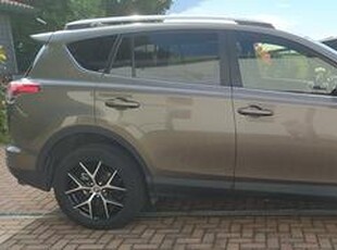 TOYOTA RAV4 - Full Hybrid 2.5 + GPL