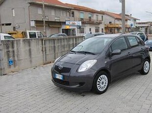 Toyota Yaris 1.0 5 porte Benzina Ok Neopatentati