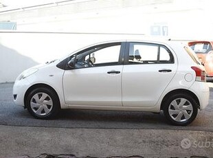 Toyota Yaris 1.0 5 porte Sol