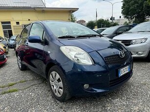 Toyota Yaris 1.0 5 porte Sol