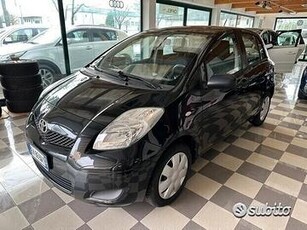 Toyota Yaris 1.0 Benzina Neopatentati