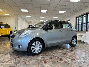 Toyota Yaris 1.3 5 porte Navi