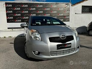 Toyota Yaris 1.3 5 porte Sol