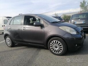 Toyota Yaris 1.4 D-4D--DIESEL EURO 5-*5 PORTE*