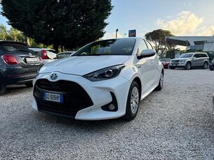 Toyota Yaris 1.5 Hybrid 5 porte Active