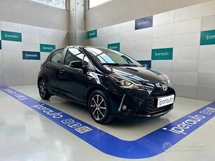 Toyota Yaris 1.5 Hybrid 5 porte Cool