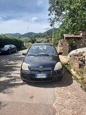 TOYOTA Yaris - 2002