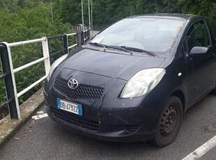 TOYOTA Yaris - 2006