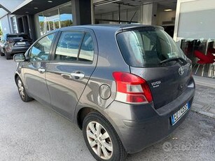 TOYOTA Yaris diesel 5porte per neopatentati