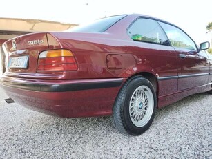 Usato 1992 BMW 318 1.8 Benzin 140 CV (7.800 €)