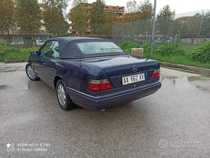 Usato 1995 Mercedes E200 2.0 Benzin (30.000 €)