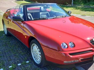 Usato 1996 Alfa Romeo Spider 2.0 Benzin 150 CV (12.750 €)