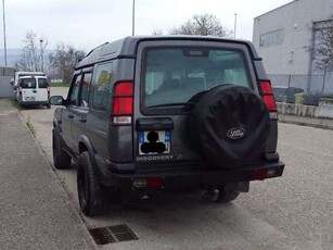 Usato 2001 Land Rover Discovery 2.5 Diesel 139 CV (13.000 €)
