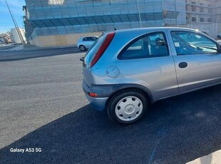 Usato 2002 Opel Corsa 1.0 Benzin 58 CV (2.000 €)