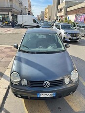 Usato 2004 VW Polo 1.4 Benzin 75 CV (2.500 €)