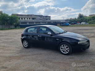 Usato 2006 Alfa Romeo 147 1.9 Diesel 120 CV (1.499 €)