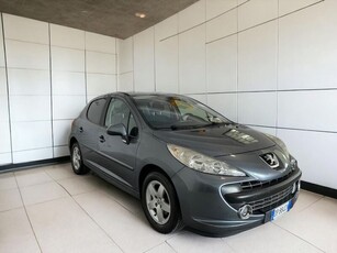 Usato 2008 Peugeot 207 1.4 Benzin 75 CV (3.700 €)