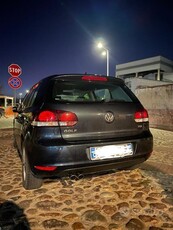 Usato 2009 VW Golf VI 2.0 Diesel 110 CV (10.000 €)