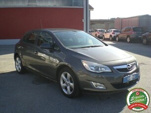 Usato 2012 Opel Astra 1.7 Diesel 110 CV (5.950 €)