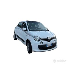 Usato 2015 Renault Twingo 1.0 Benzin 69 CV (7.999 €)