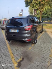 Usato 2018 Ford Kuga 2.0 Diesel 150 CV (19.000 €)