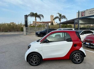 Usato 2018 Smart ForTwo Coupé 1.0 Benzin 71 CV (12.990 €)