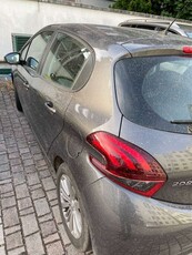 Usato 2019 Peugeot 208 1.5 Diesel 102 CV (9.875 €)