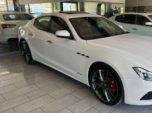 Usato 2020 Maserati Ghibli 3.0 Diesel 275 CV (44.000 €)