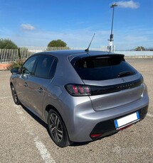 Usato 2021 Peugeot 208 1.2 Benzin 83 CV (16.500 €)