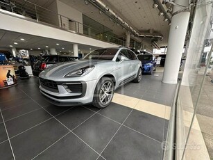 Usato 2022 Porsche Macan 2.0 Benzin 265 CV (78.900 €)