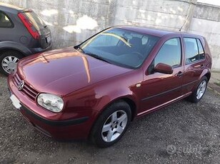 Volkswagen Golf 1.6 cat 5 porte