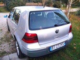 Volkswagen Golf 2001 benzina/metano