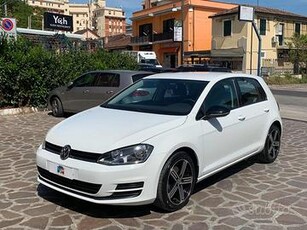 VOLKSWAGEN Golf 7 VII TDI 5p. Highline BlueMotio