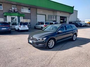 Volkswagen Passat Variant 2.0 TDI DSG FATTURABILE