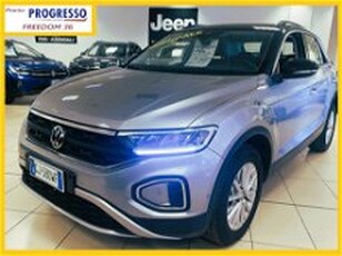 Volkswagen T-Roc 1.0 TSI Life del 2022 usata a Sesto San Giovanni