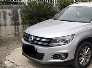 VOLKSWAGEN Tiguan- 2013 2.0 4MOTION