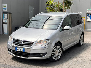 Volkswagen touran 1.4 tsi highline 7 posti