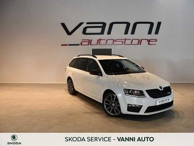 SKODA Octavia 2.0 TDI CR 4x4 DSG Wagon RS da Vanni Auto