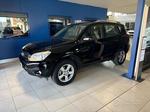 Toyota RAV4 2.2 D-4D 136 CV Luxury