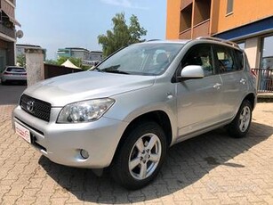 TOYOTA RAV4 TD 4x4 136 cv