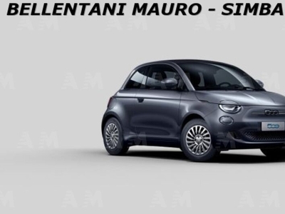 Fiat 500e Action Berlina 23,65 kWh nuovo