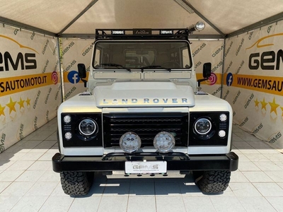 Land Rover Defender 90 2.0