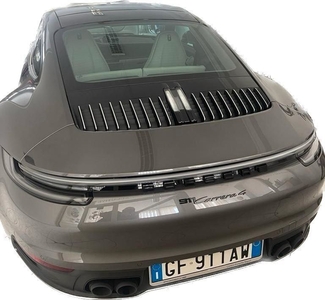 Usato 2021 Porsche 911 Carrera 4 3.0 Benzin 385 CV (137.000 €)