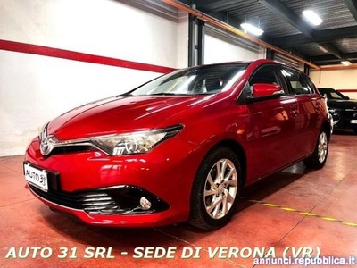 Toyota Auris 1.8 Hybrid Lounge Verona