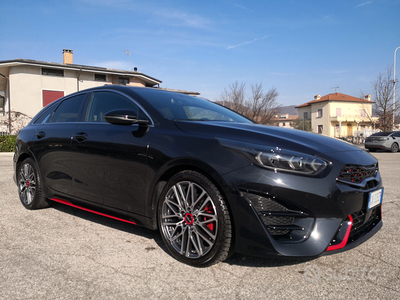 Kia proceed gt 2022