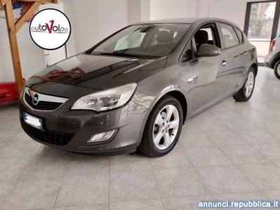 Opel Astra 1.7 CDTI 110CV 5 porte Elective Gioia del Colle