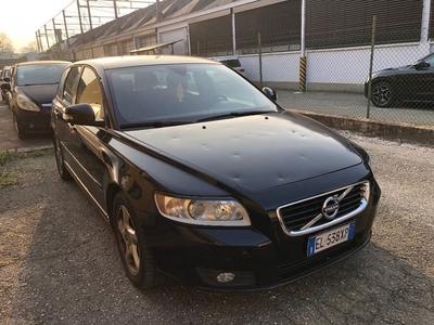 Volvo V50 D2