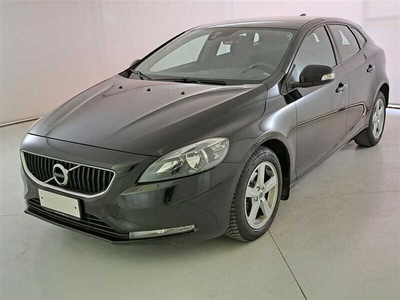 Volvo V40 D2