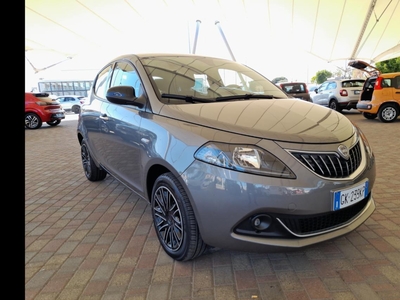 Lancia Ypsilon III 2021 1.0 firefly hybrid Gold s and s 70cv