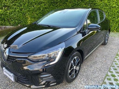 Renault Clio Full Hybrid E-Tech 140 CV 5 porte Zen Pompei